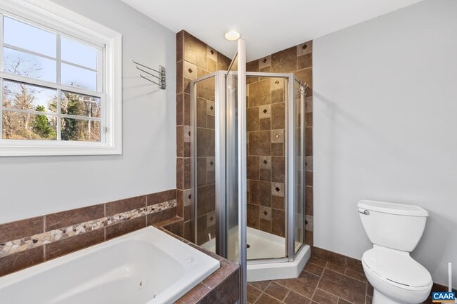 Building Photo - 703 Tilman Rd