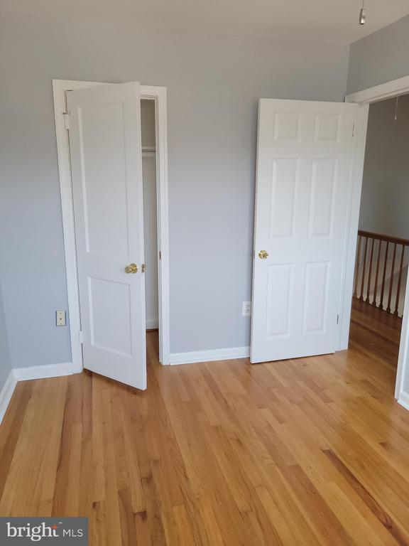 Building Photo - 2212 Vailthorn Rd