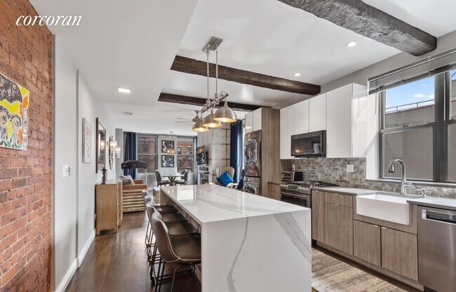 Building Photo - 100 W 119th St
