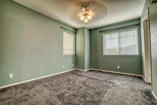 Building Photo - 25624 Wordsworth Ln