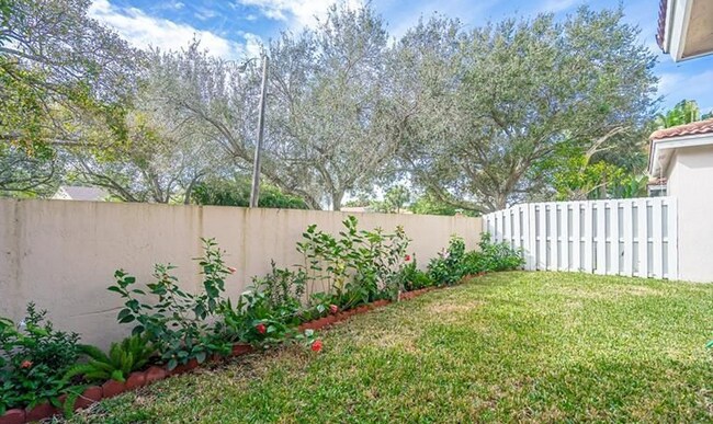 Building Photo - 11250 Tradewind Way