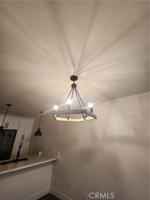 Building Photo - 120 S Francisca Ave