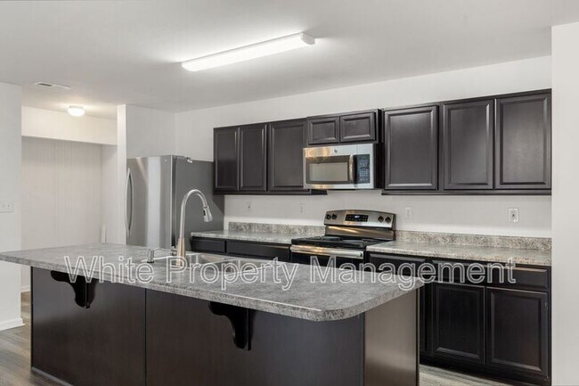 Building Photo - 1619 Hooper Court