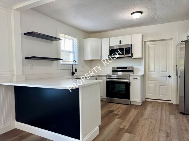 Building Photo - 4529 Balcomb St