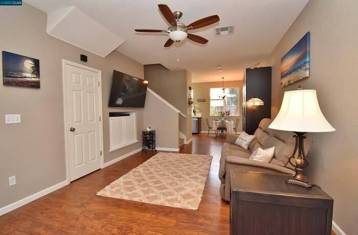 Building Photo - 99 Arbor Springs Ln
