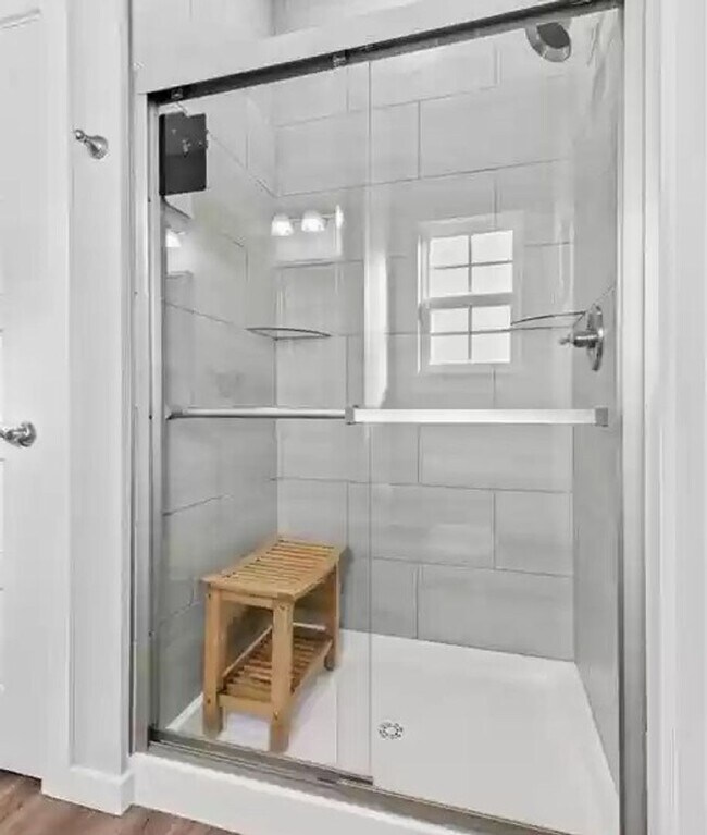 Building Photo - Come live in this brand new duplex in the heart of NWA