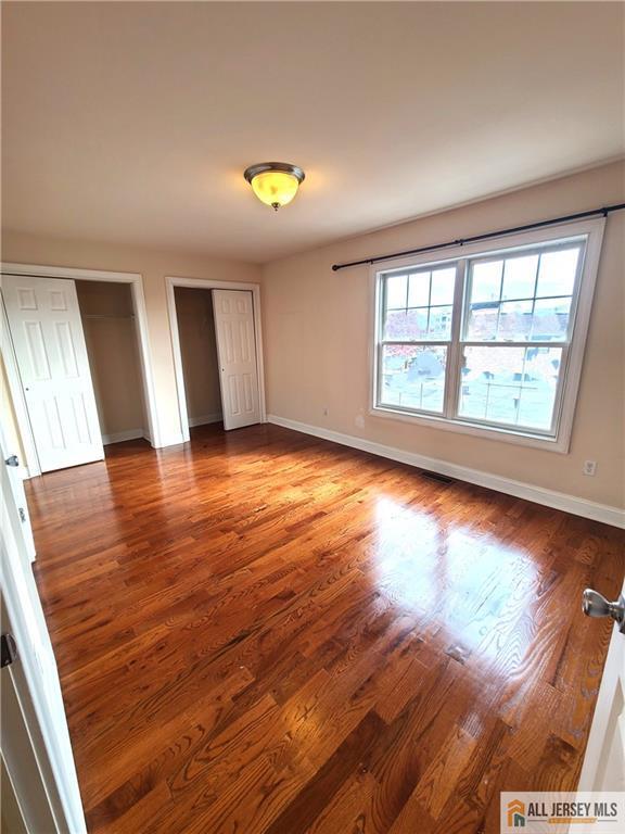 Building Photo - 459 Main St