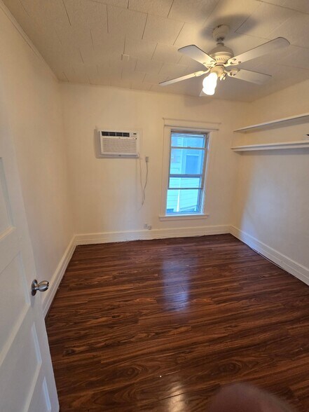 Building Photo - 20 Innis Ave