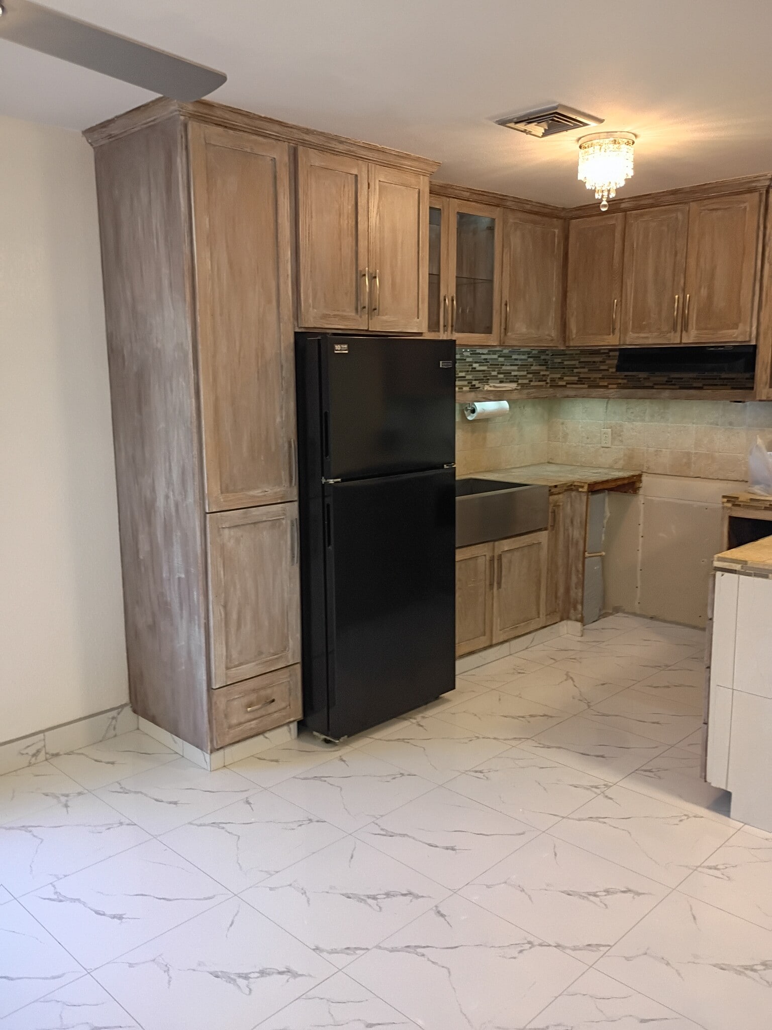 Building Photo - 706 Continental Dr