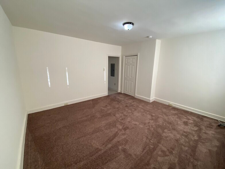 Building Photo - 1929 E Dauphin St