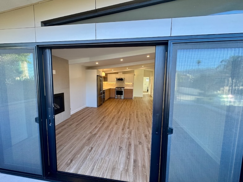 Building Photo - 110 Paseo De La Concha