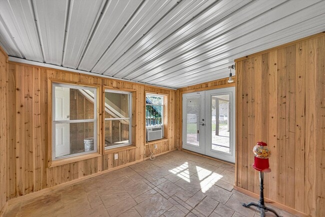 Building Photo - 1147 Belcroft Court