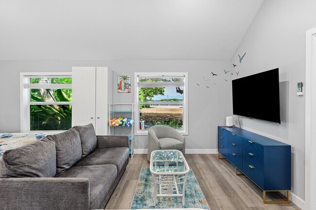 Building Photo - 72 S Ocean Blvd