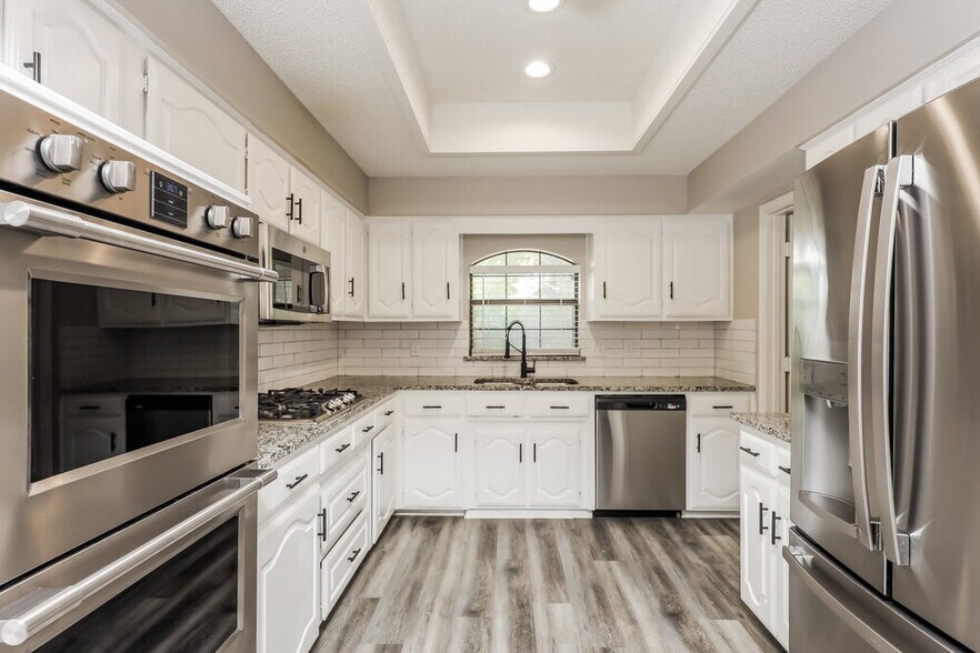 Building Photo - 608 Wisterglen Dr