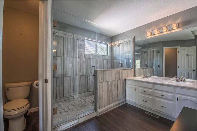 Building Photo - Immaculate 4B/3B in Superior - Available July 5th