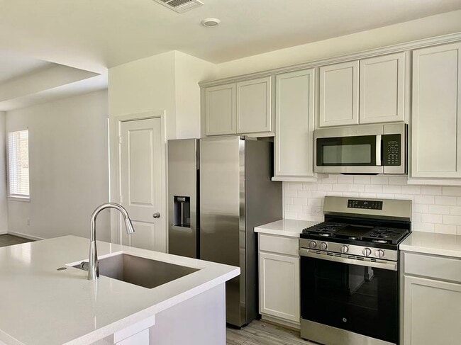 Building Photo - 9723 Pettus Crk Dr