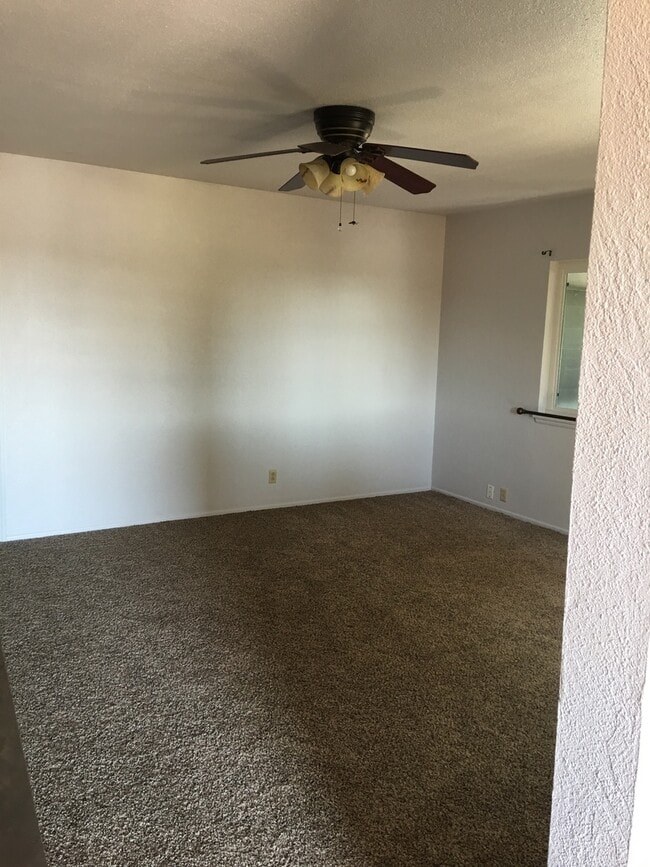 Building Photo - 3 BD 2 BA Home in Yuba City - Available Now!