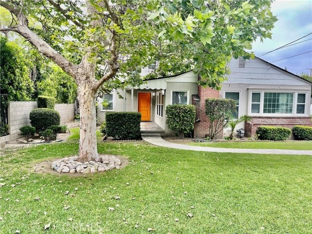 Building Photo - 10 W Longden Ave