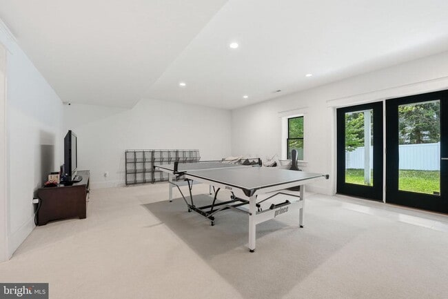 Building Photo - 2504 12th St N