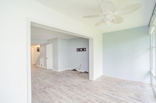 Building Photo - Vero Beach Rental