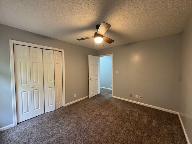 Building Photo - 2587 Elkmont Dr