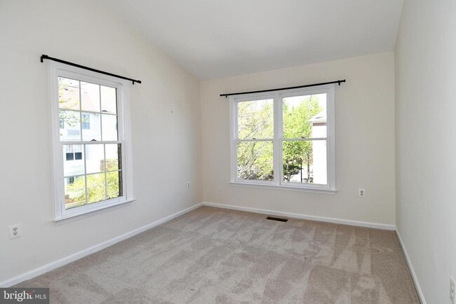 Building Photo - 301 Hillwood Ave