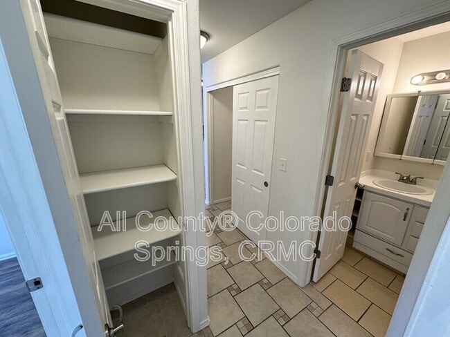 Building Photo - 5030 El Camino Dr