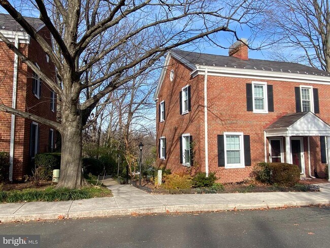 Building Photo - 4807 S 28th St