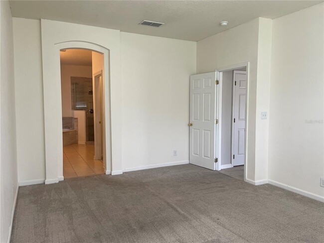 Building Photo - 405 Ridgeway Blvd