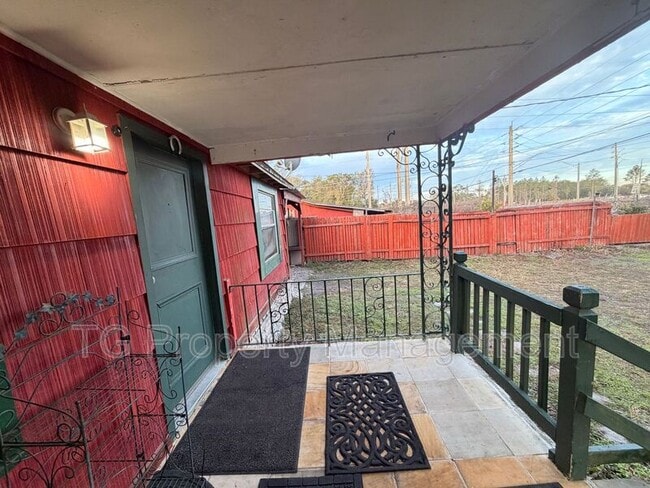 Building Photo - 10416 103rd St