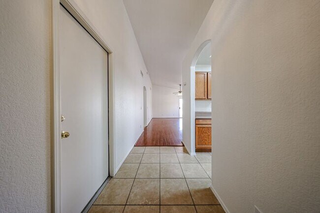 Building Photo - Charming 3-bedroom, 2-bathroom home locate...