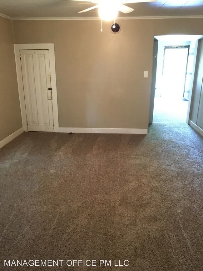 Building Photo - 2 br, 1 bath House - 408 North Broad St