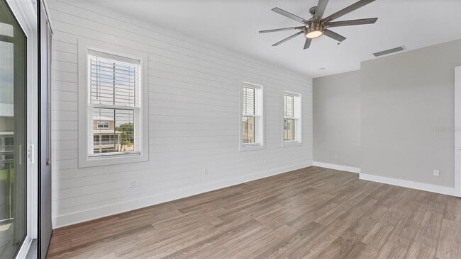 Building Photo - 10395 Coral Landings Ln