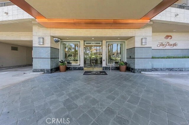 Building Photo - 850 E Ocean Blvd