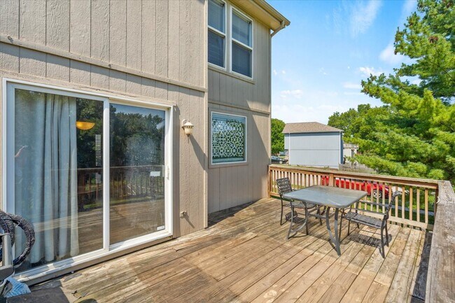 Building Photo - 6319 N Colorado Ave