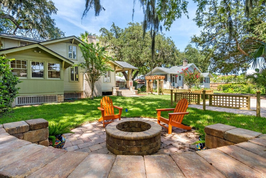 Building Photo - 16 1/2 Carrera Street-SI ID1281962P