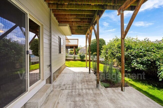 Building Photo - 973 Burley Hill Dr NW