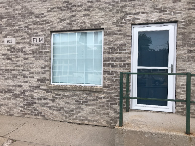 Building Photo - 105 N Elm St
