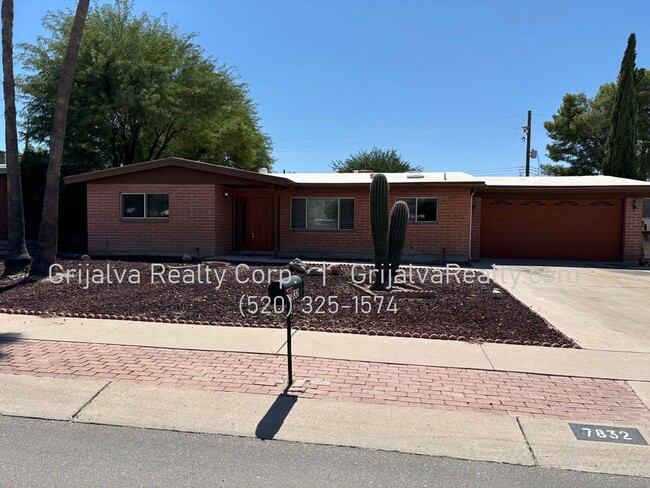 Primary Photo - MOVE IN SPECIAL! Remodeled 4 Bed, 2 Bath E...