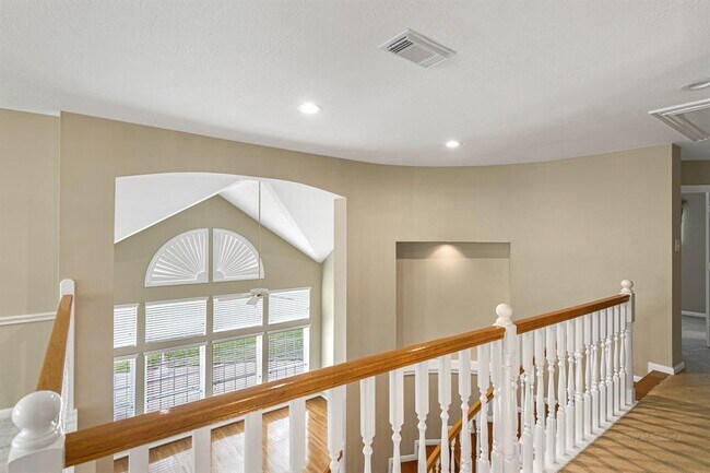 Building Photo - 22319 Fairbay Dr