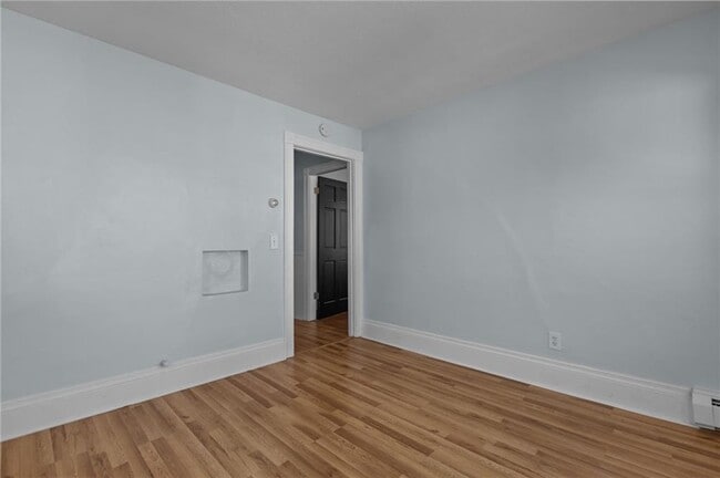 Building Photo - 60 Morris Ave