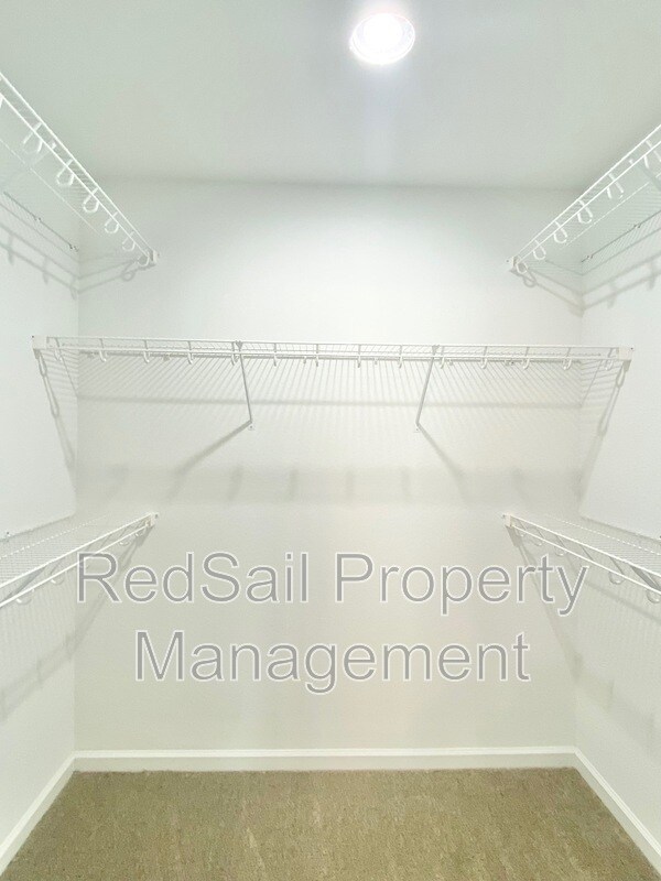 Building Photo - 27 Pollux Cir E