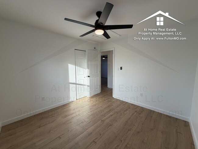 Building Photo - 508 E 8th St