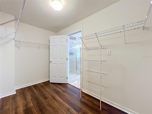 Building Photo - 1045 Willow Branch Dr