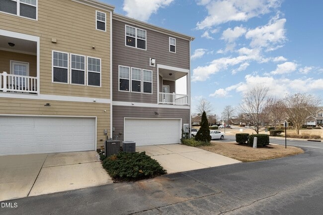 Building Photo - 9142 Falkwood Rd