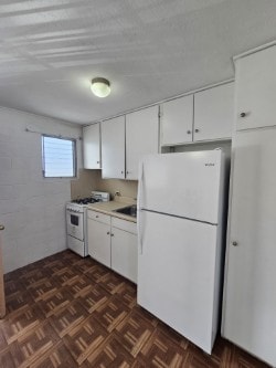 Building Photo - 2064 Young St
