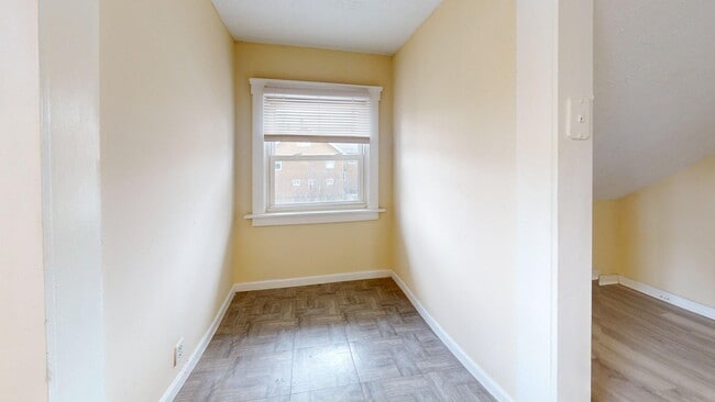 Building Photo - 2681 E 126th St