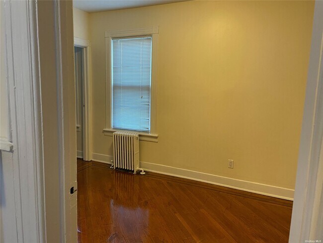 Building Photo - 101-20-101123 123rd St