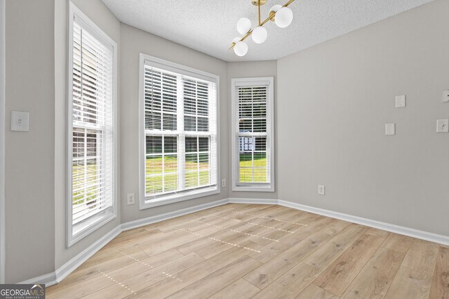 Building Photo - 1587 Brush Creek Dr