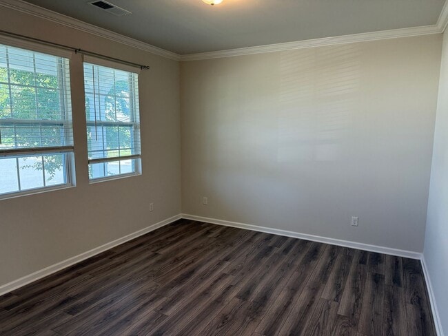 Building Photo - 17401 Carolina Hickory Dr